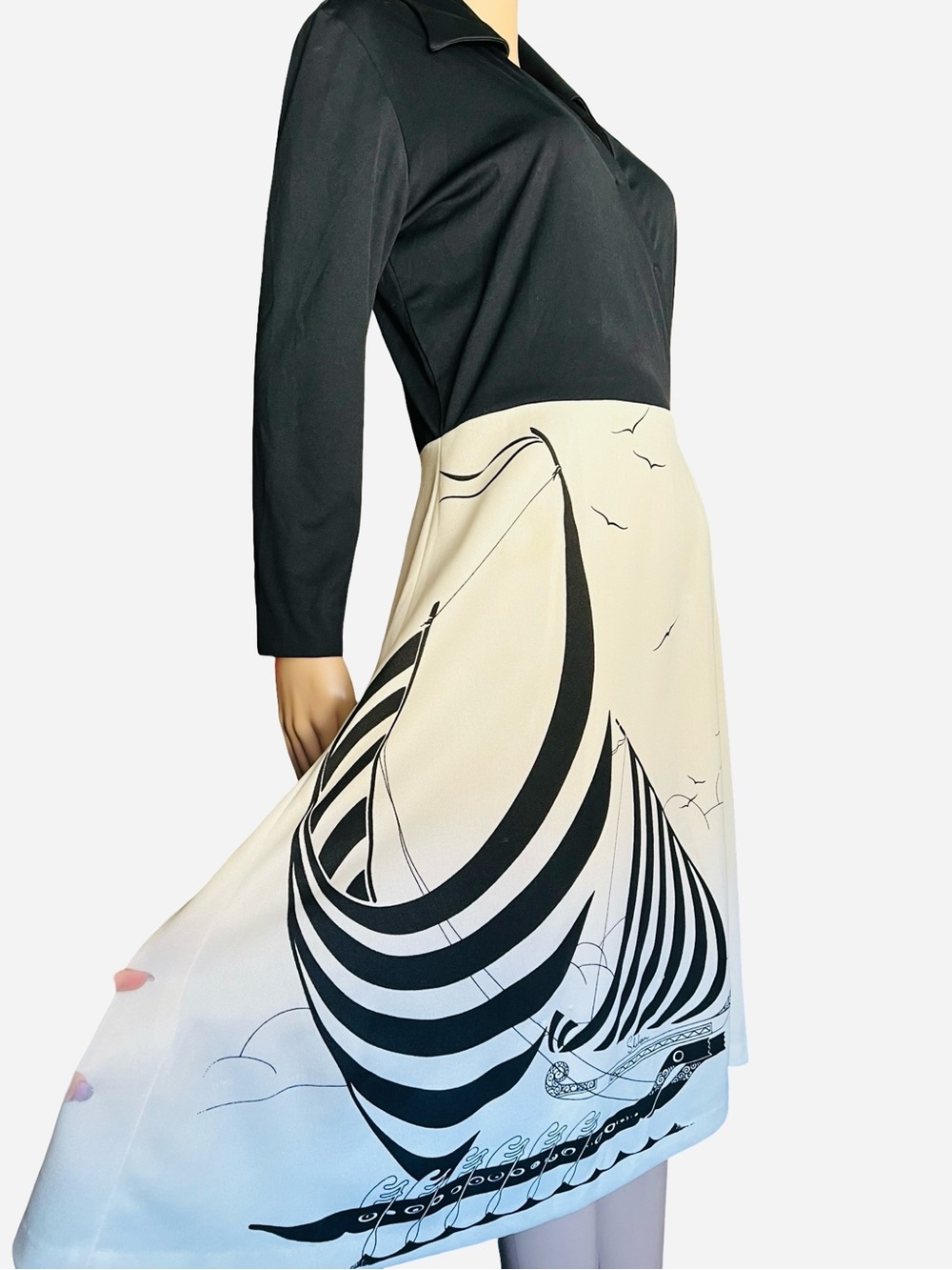 Vintage ALFRED SHAHEEN 1970's Sailboat Print Black & White Wrap Dress